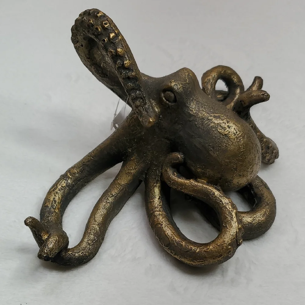 NWT Octopus Statue Figurine Ocean Beach Nautical